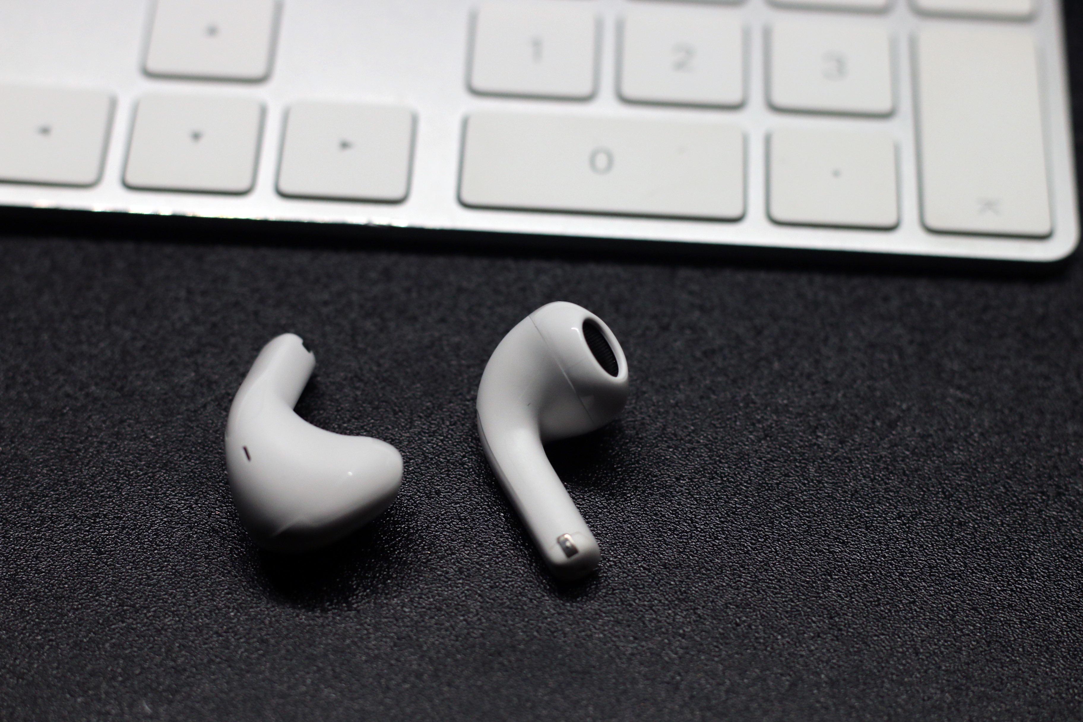 倍思蓝牙耳机w04只有一边有声音,倍思蓝牙耳机5.0和5.3哪个好