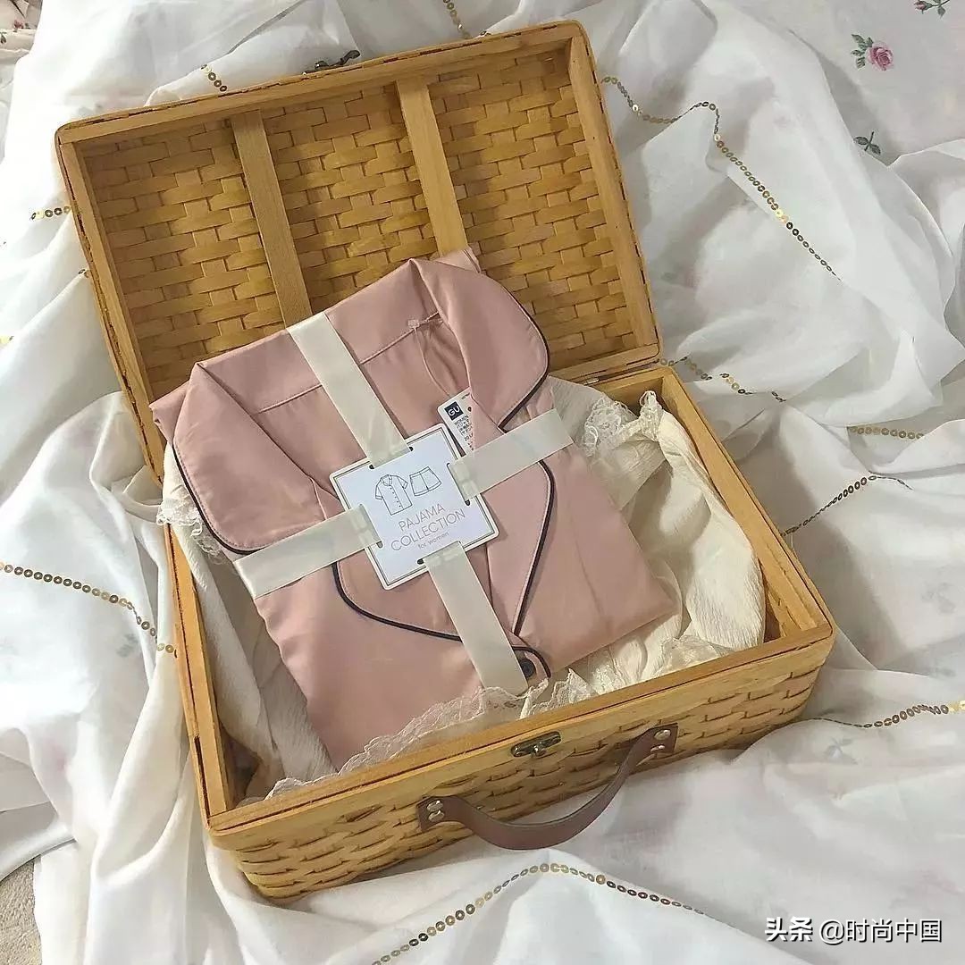 听说2020春季流行服饰的黑马是睡衣