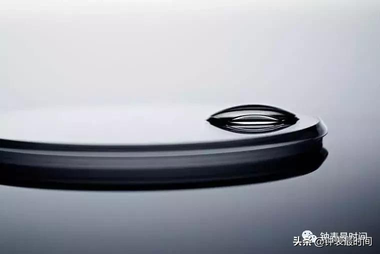 手表蓝宝石玻璃和矿物玻璃区别,亚克力表镜能换蓝宝石吗