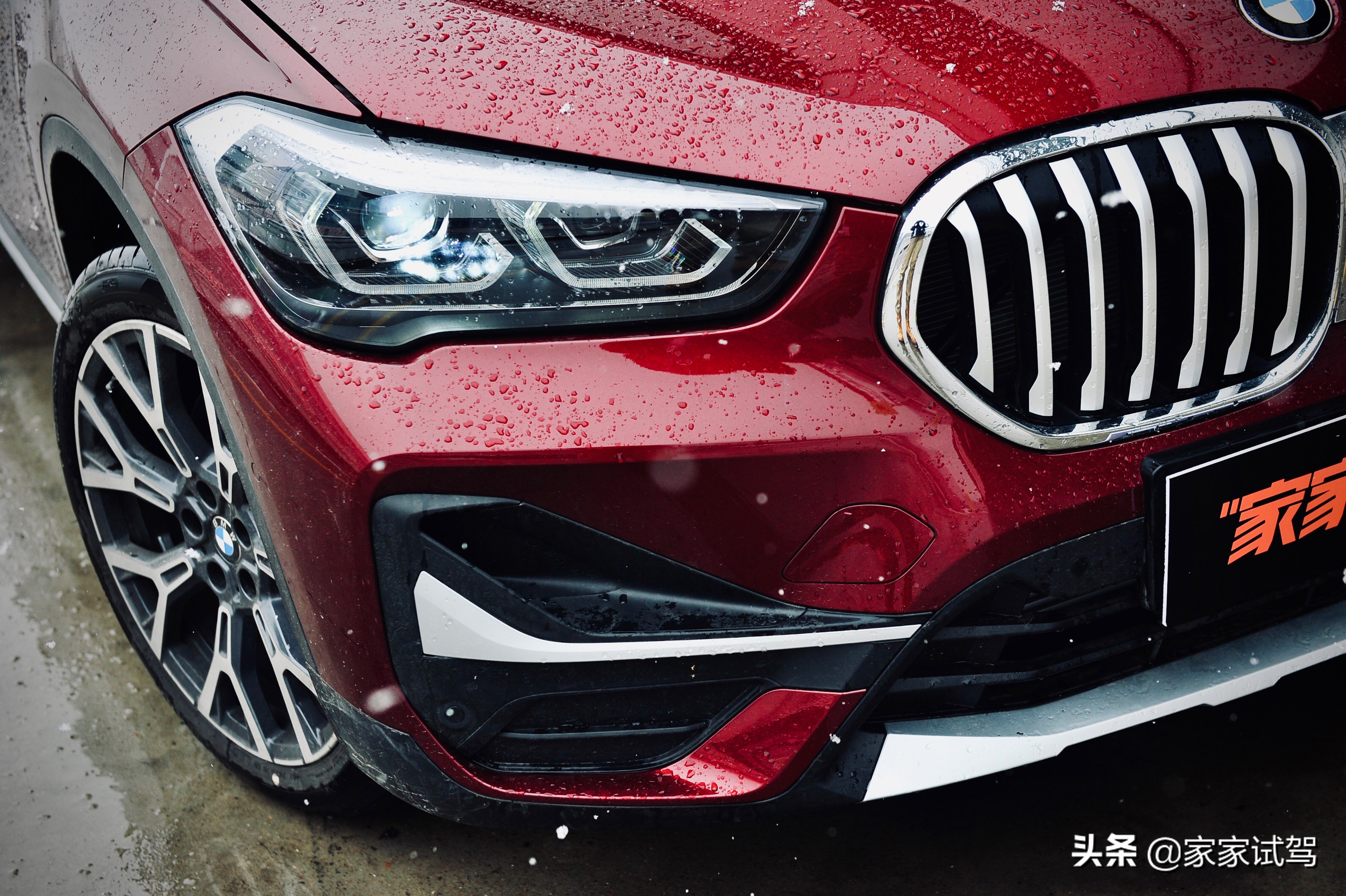 当新BMWX1遇见奔驰GLB，论一台紧凑型SUV该有的样子