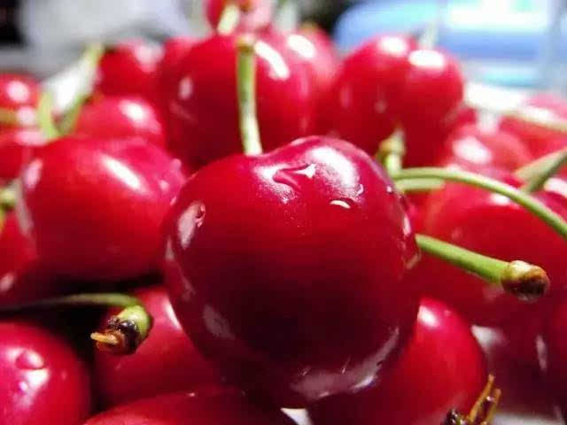 90后小伙年赚200万的绝招开超市,90后小伙开餐馆致富