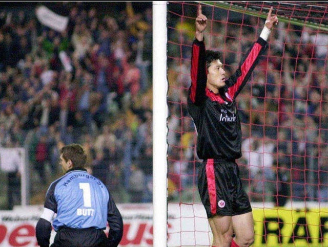 中国队2002世界杯两次击中门柱,02年中国队冲击世界杯全纪录