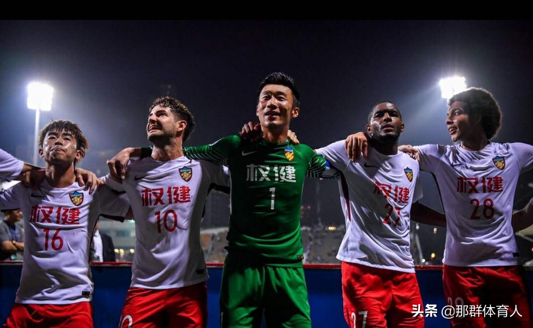 天津足球球迷冲进球场,天津球迷到如皋