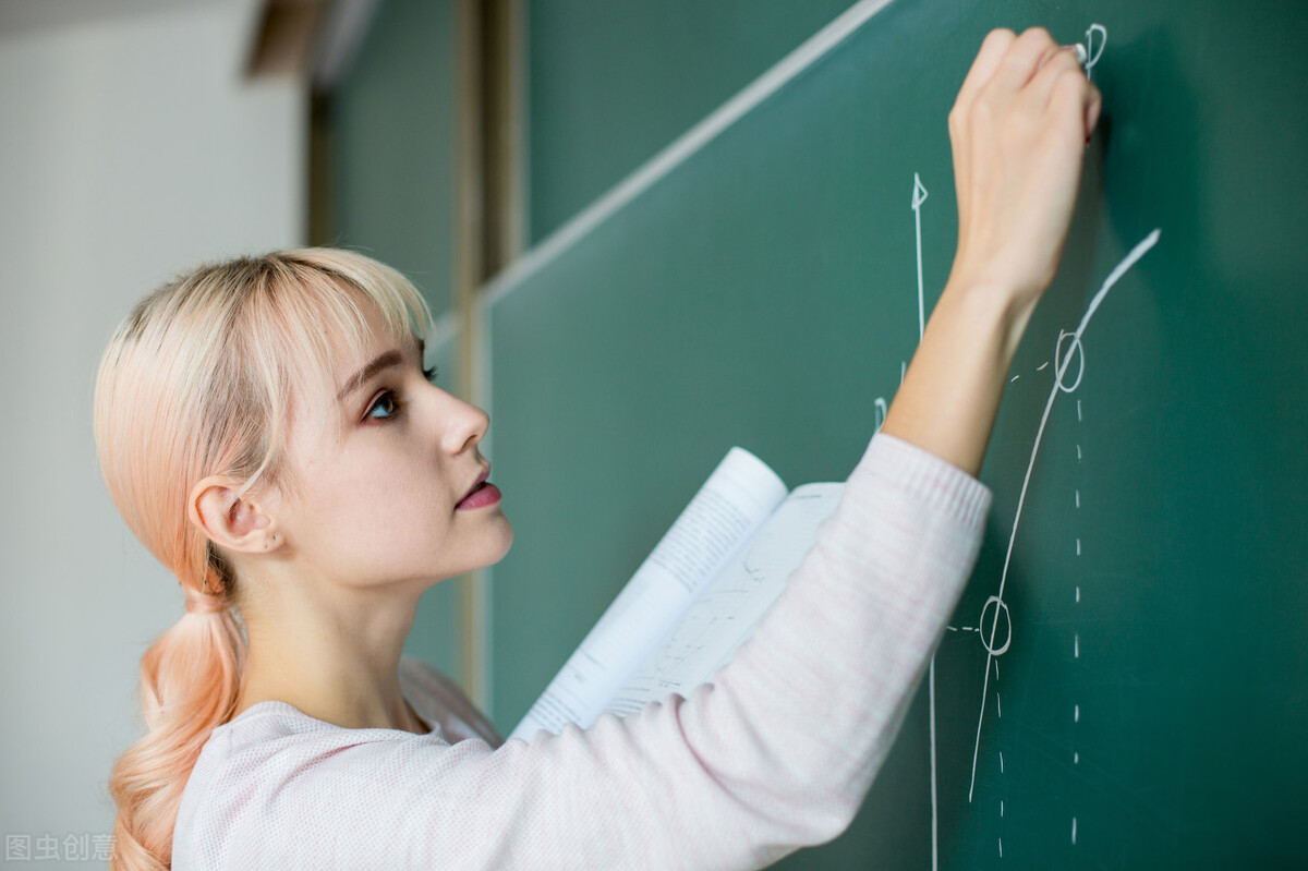 每天闷闷不乐的人怎么积极生活,女人总是闷闷不乐怎么解救
