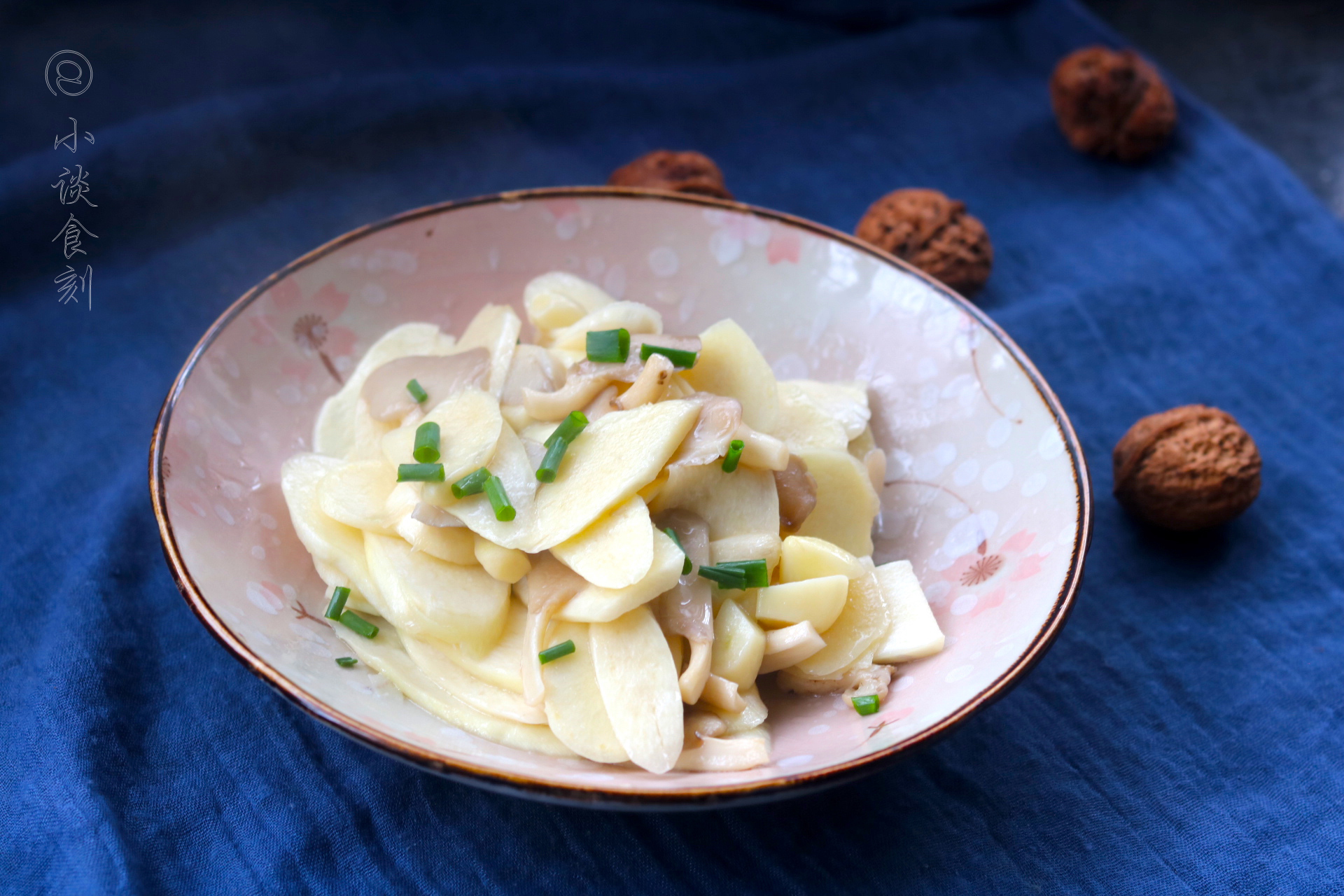 高笋与平菇能同吃吗,高笋平菇炒肉