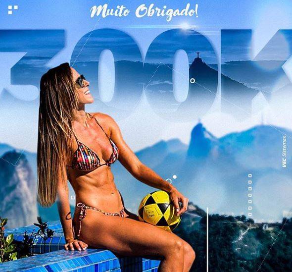 内马尔街头足球pk女足,内马尔和女足训练时的图片