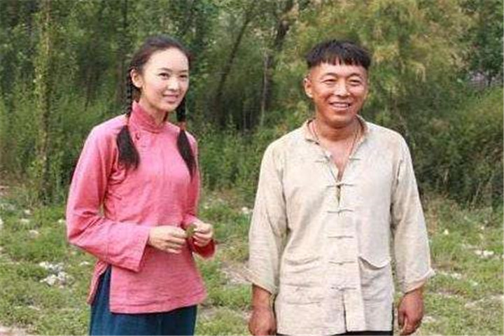 张国立向童瑶道歉,童瑶和张国立同台