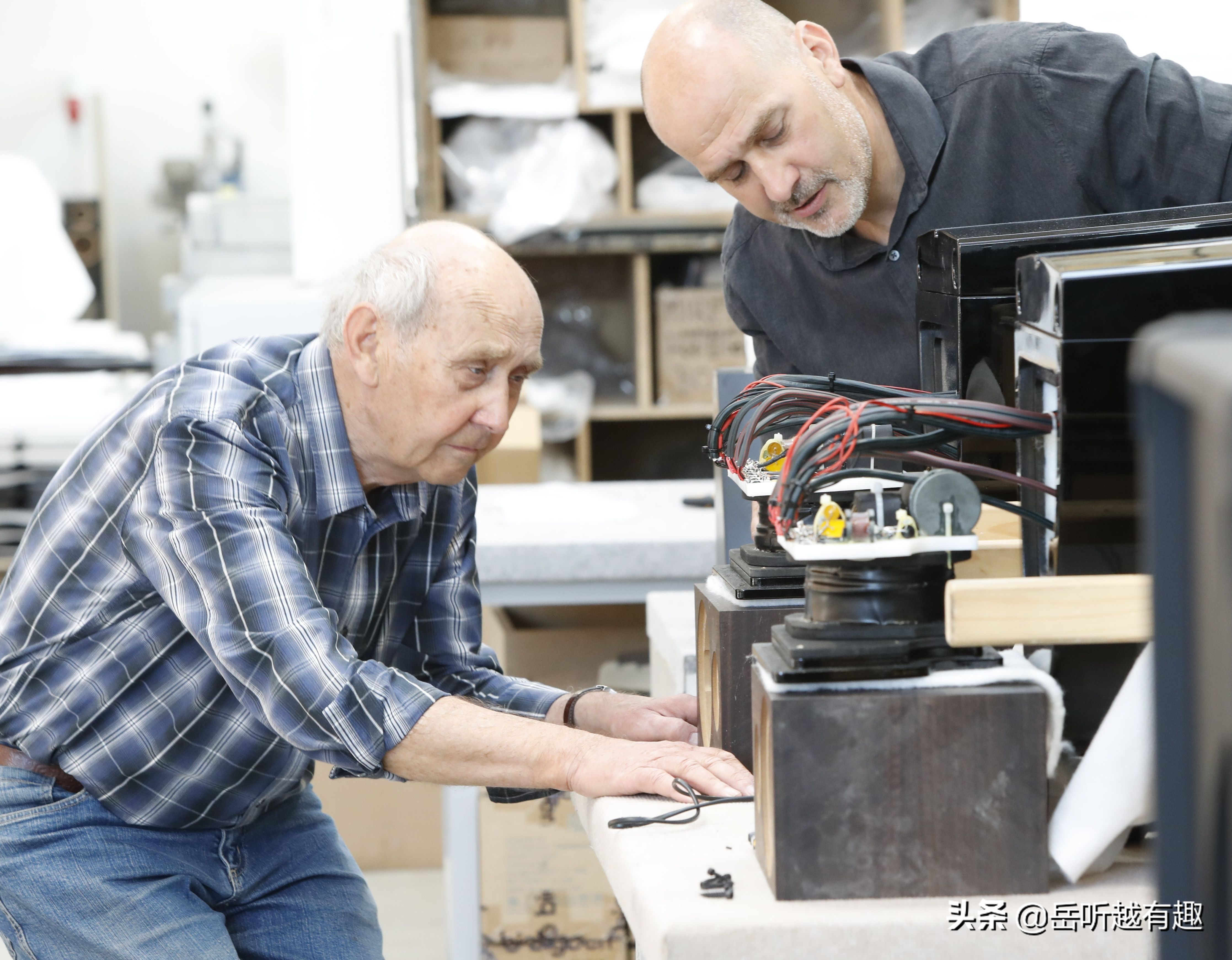 鎵嬪伐涔嬬編瑙嗛,鎹峰厠acoustique闊崇