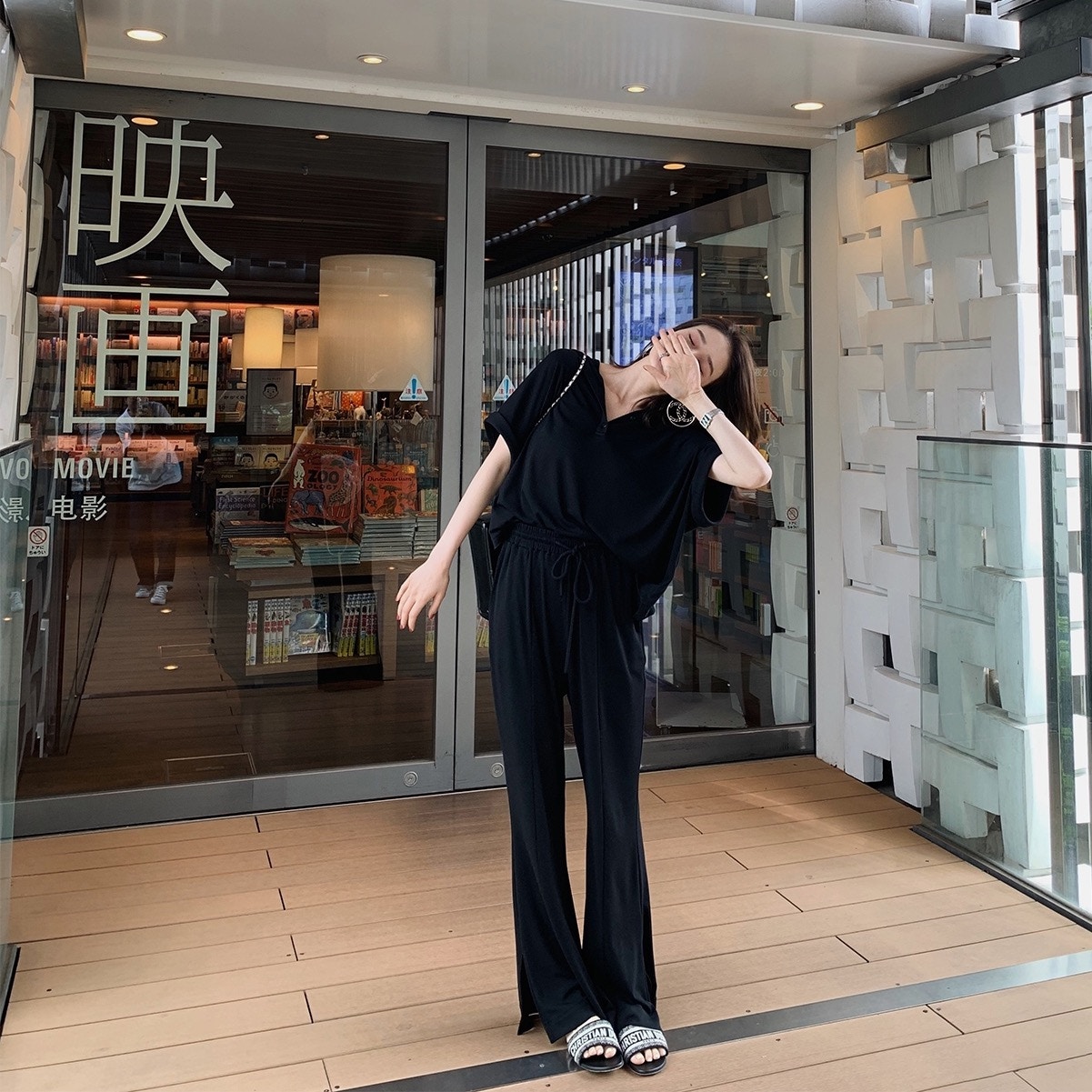 有哪些平价好看的女装淘宝店推荐,平价小众淘宝女装店铺推荐