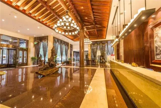 循着雪的方向，喇叭河颜值不输北欧，耍法多到让人尖叫