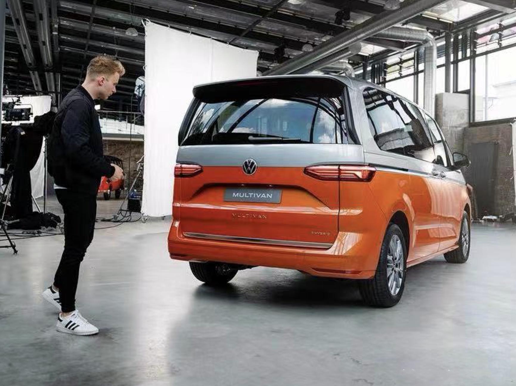 大众商务车7座迈特威自动门操作,大众七座迈特威内饰