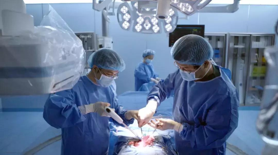 《手术两百年》国内第一部全景展现人类与疾病抗争的科学纪录片