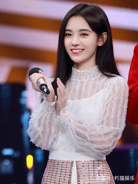 鞠婧祎所有经历,鞠婧祎心酸成长史