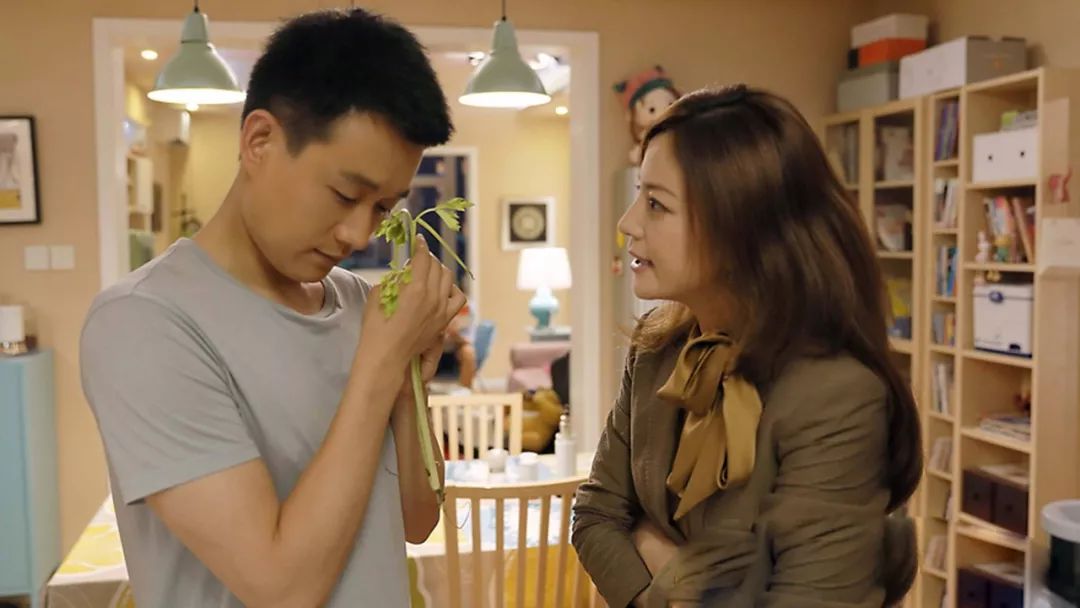 家庭小剧本2000字 (关于家庭剧本范文)