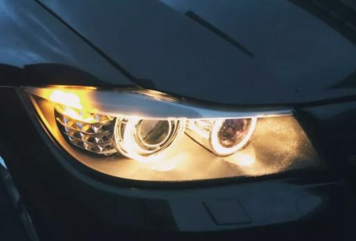 用汽车大灯可以做投影仪灯吗,车载大灯投影