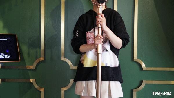 不会吧，红盔甲开KTV了