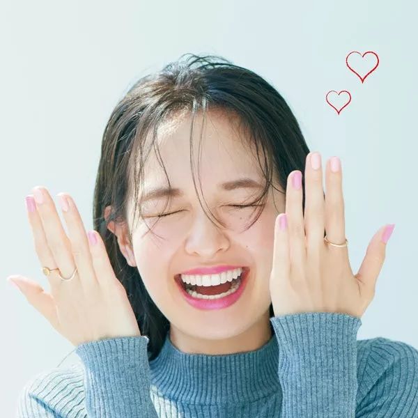 哇哦！这位“日杂美妆一姐”原来已经是当妈的人了？