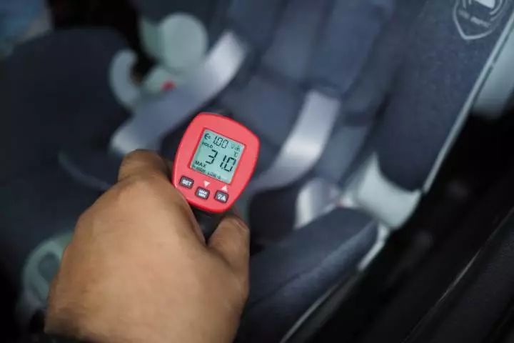 婴儿多大可以使用半躺安全座椅,安全座椅0-12岁可坐可躺测评