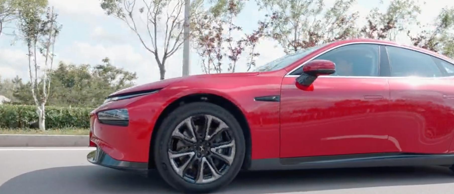 8万多公里的小鹏p7能买吗 (小鹏p7老款和新款的驾驶感受区别)