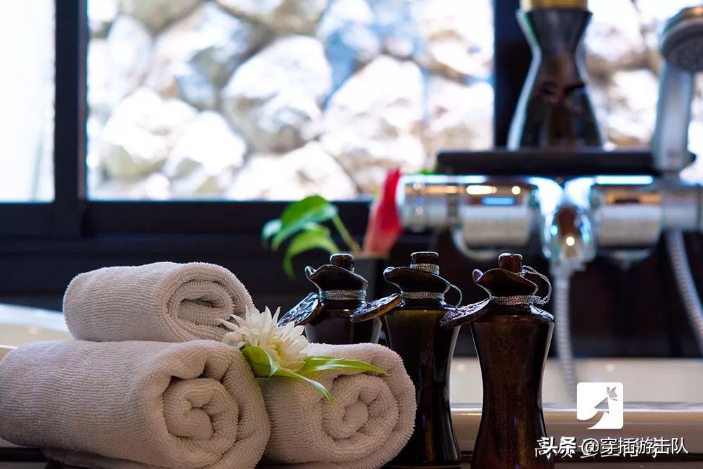 住宾馆为什么在马桶里倒一壶开水,为什么住酒店时要倒一壶开水