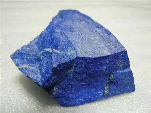 玉石的种类及鉴定标准图片,玉石的分类及鉴别图片