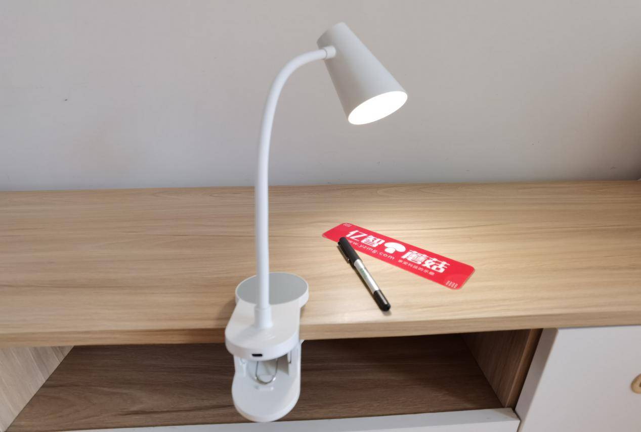 宜美小夜灯款式多样,宜美led护眼台灯