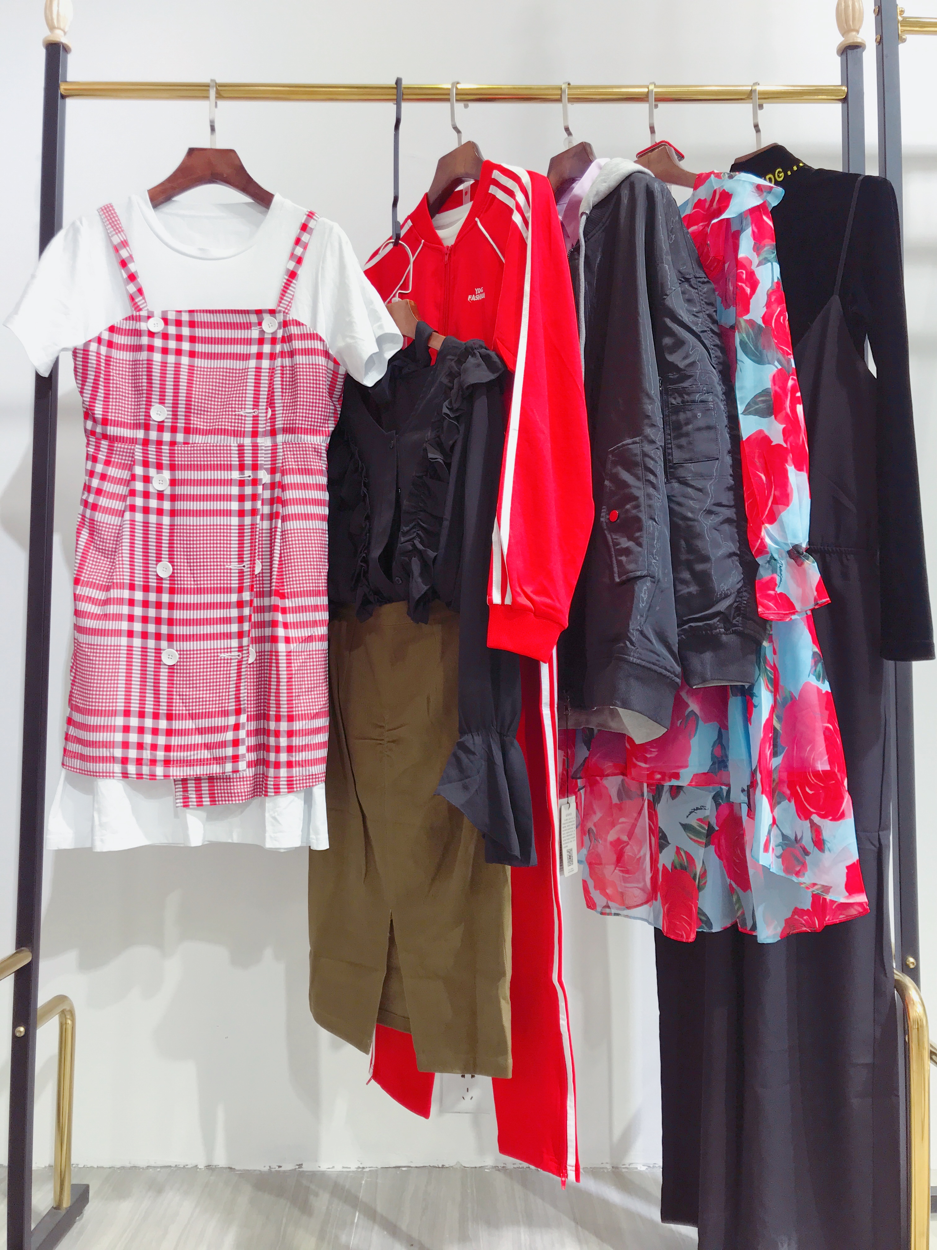 时尚潮牌《YDJ》2020春上新实拍图片，低价批发