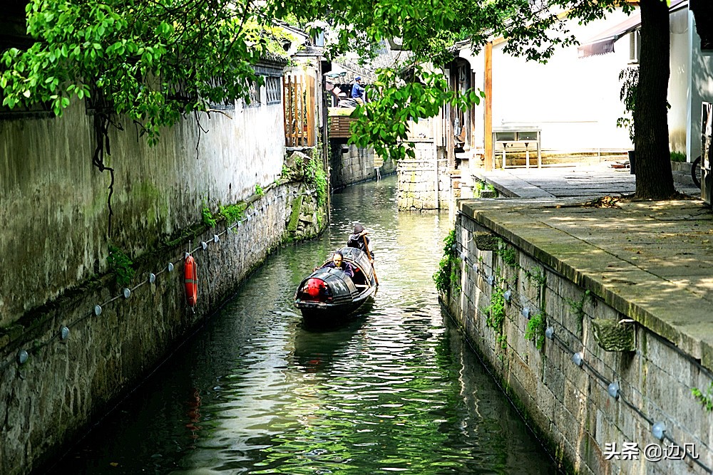 乌篷船——水乡绍兴的交通工具