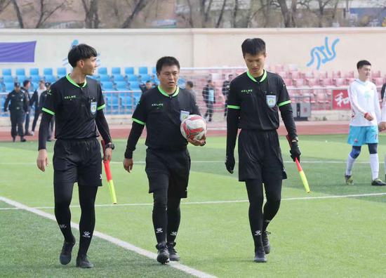 哈尔滨冠军,哈尔滨足协