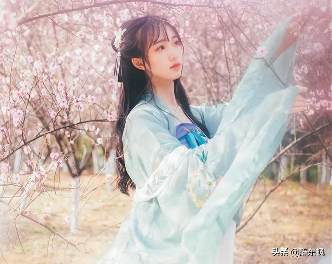 诗经中用桃寓意爱情,诗经中的绝美情诗