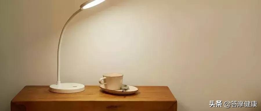 验孕显示一深一浅又来了月经,验孕一深一浅是怀孕了么