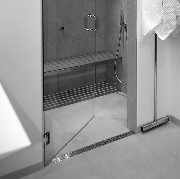 最简易的干湿分离淋浴间,淋浴区干湿分离