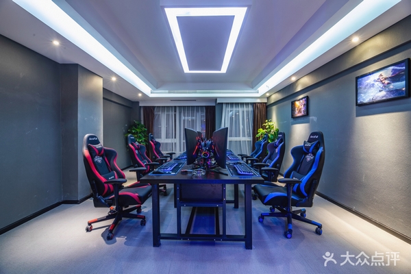 鐤儏鏈熼棿鐢电珵閰掑簵鎷兼埧,鎷兼埧鐢电珵閰掑簵