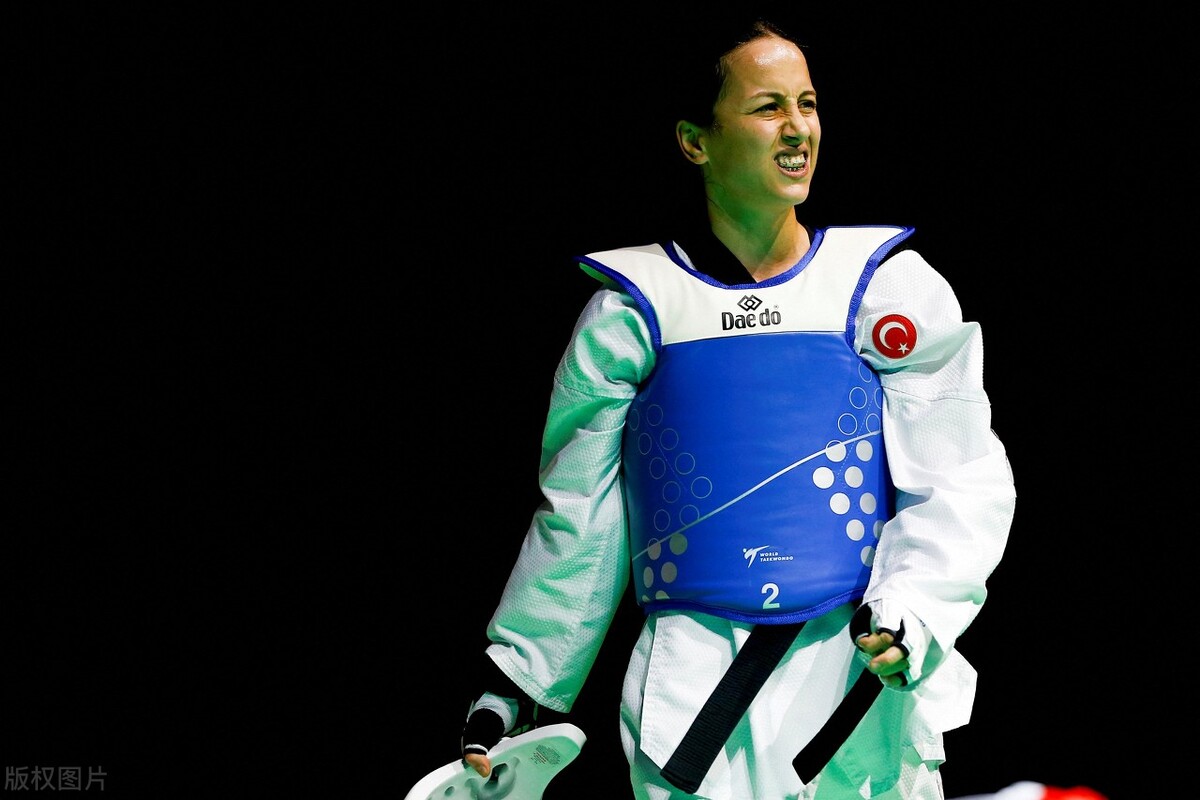 致敬每一位中国妈妈,44岁高龄妈妈7战奥运夺冠