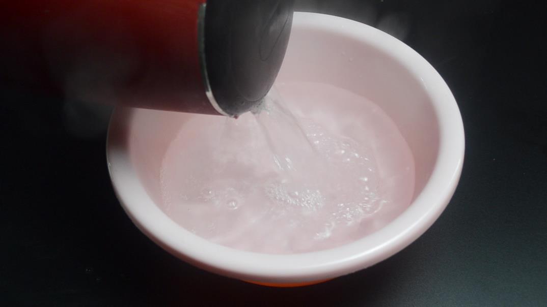 毛巾怎么洗又臭又好,毛巾用久了又脏又腻一招搞定