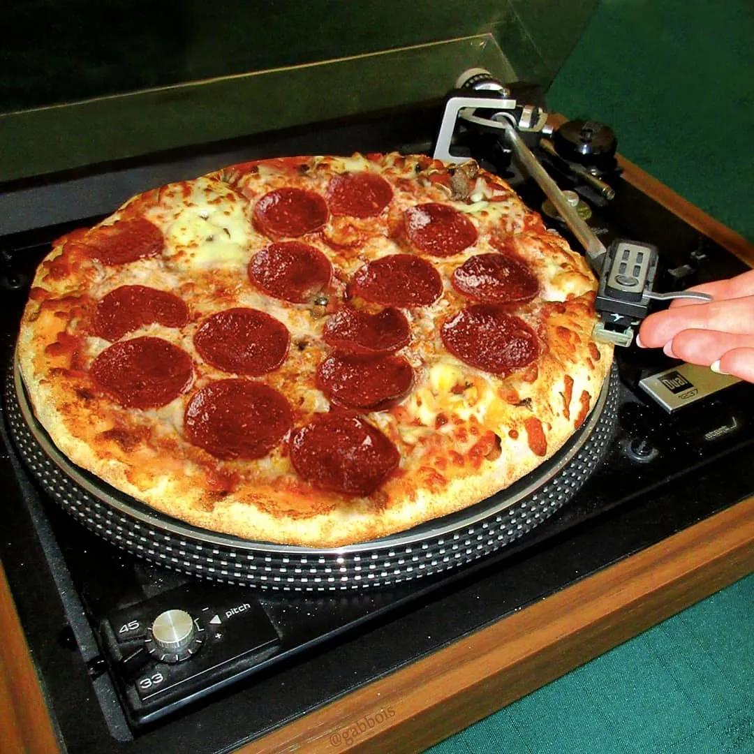 她用菜叶、香蕉做成艺术品,把“人体”艺术玩到极致,圈粉57万