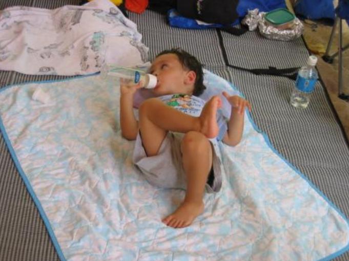 两岁孩子咳嗽厉害有痰久治不愈,12岁娃咳嗽一周成白肺