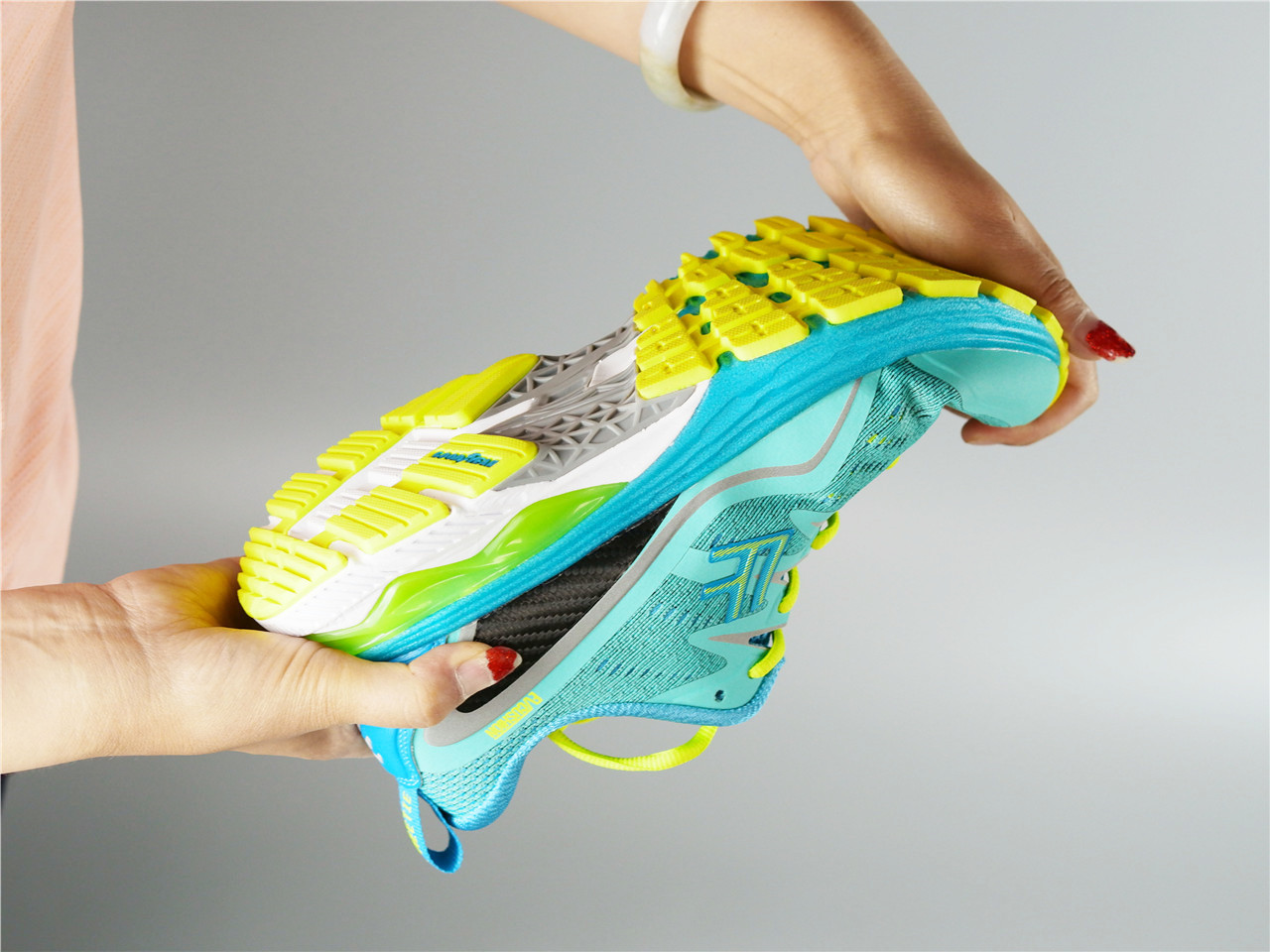 小米有品缓震跑鞋,小米有品跑鞋推荐