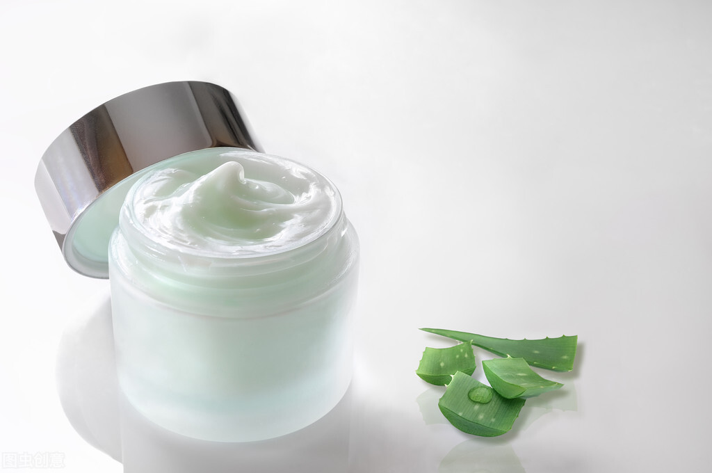 背上到了冬天反复长疙瘩为什么,小孩一到夏天背上长满痱子怎么办