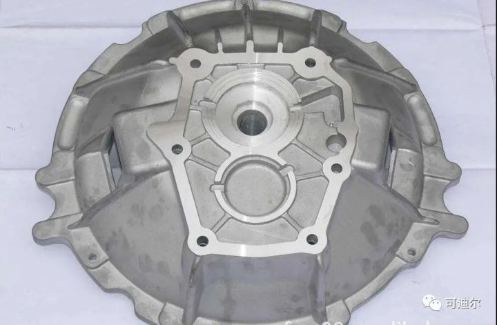 如何检查铝压铸件的气孔,铝压铸件加工后气孔密集