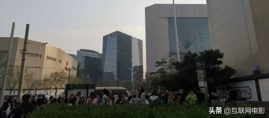 迷妹*攻围**、戒备森严、实名认证…这场巡演让高喊6千的黄牛也栽了