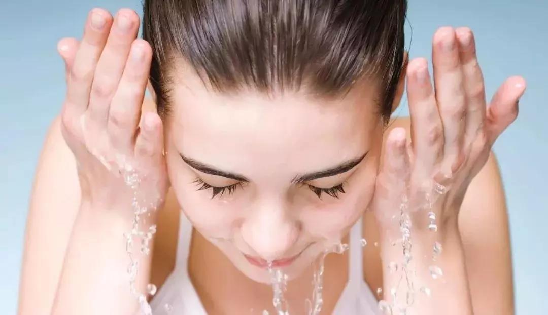 所有肤质都能用的洗面奶推荐,所有肤质都可以用的洗面奶推荐