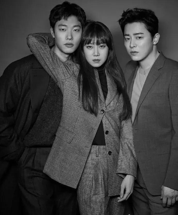 李宇春，吴青峰，王俊凯都在穿的韩国潮牌Pushbutton！