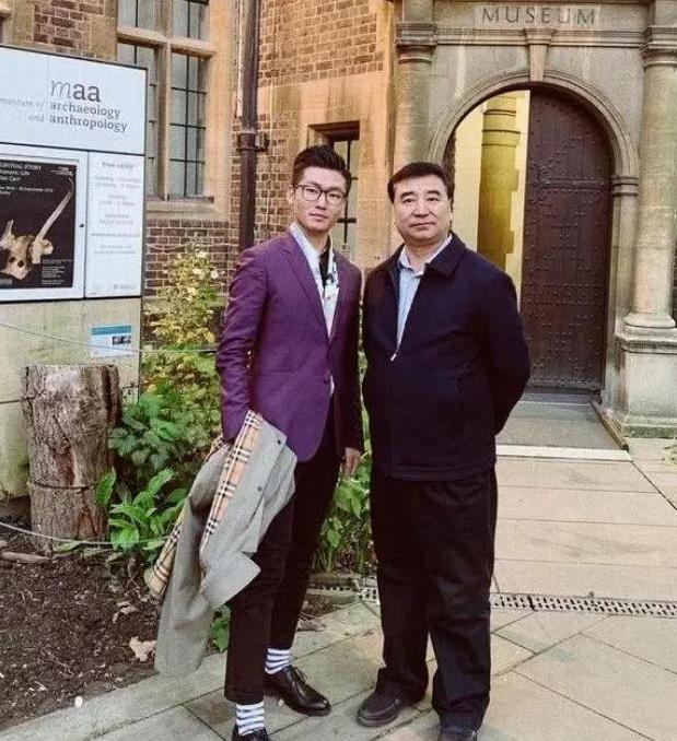 白岩松最新疫情播报,武汉疫情白岩松