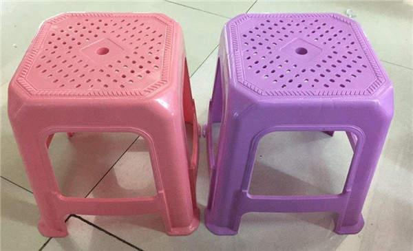 塑料凳子中间的洞图解,塑料凳子的小圆洞