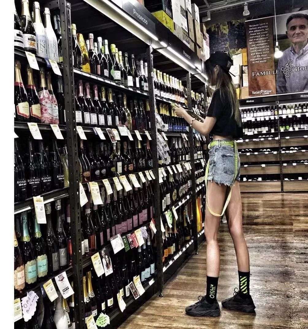 小白鞋和小粉鞋,小白鞋又出新款了男款