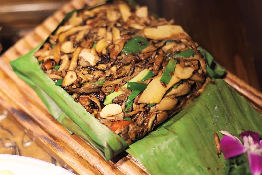 云南大理古城逛吃,大理好吃的特产哪里买最便宜