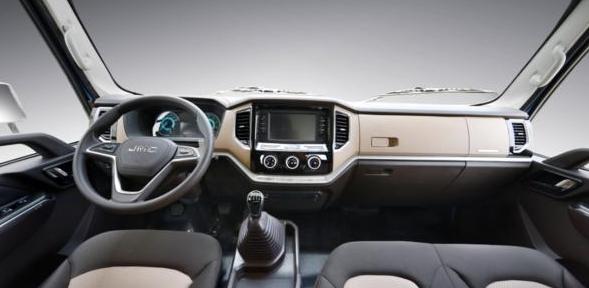 江铃顺达窄体厢式货车可以拉多重,市政为什么要采购垃圾车