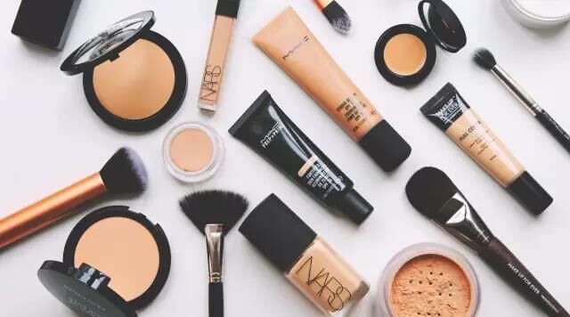 十几块钱粉底液推荐学生平价,平价又好用的粉底液给我推荐一下