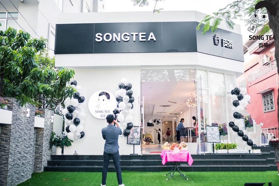 排队喝的奶茶,排队的奶茶